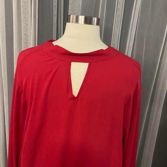 Torrid Chiffon red Tie front top SIZE 4 - Picture 3 of 3